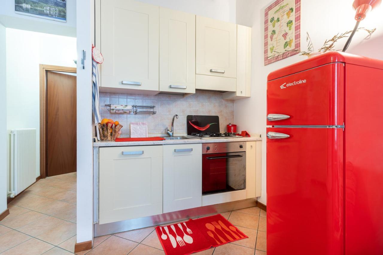 Parma Historic Center Apartment 7Min From Duomo ภายนอก รูปภาพ