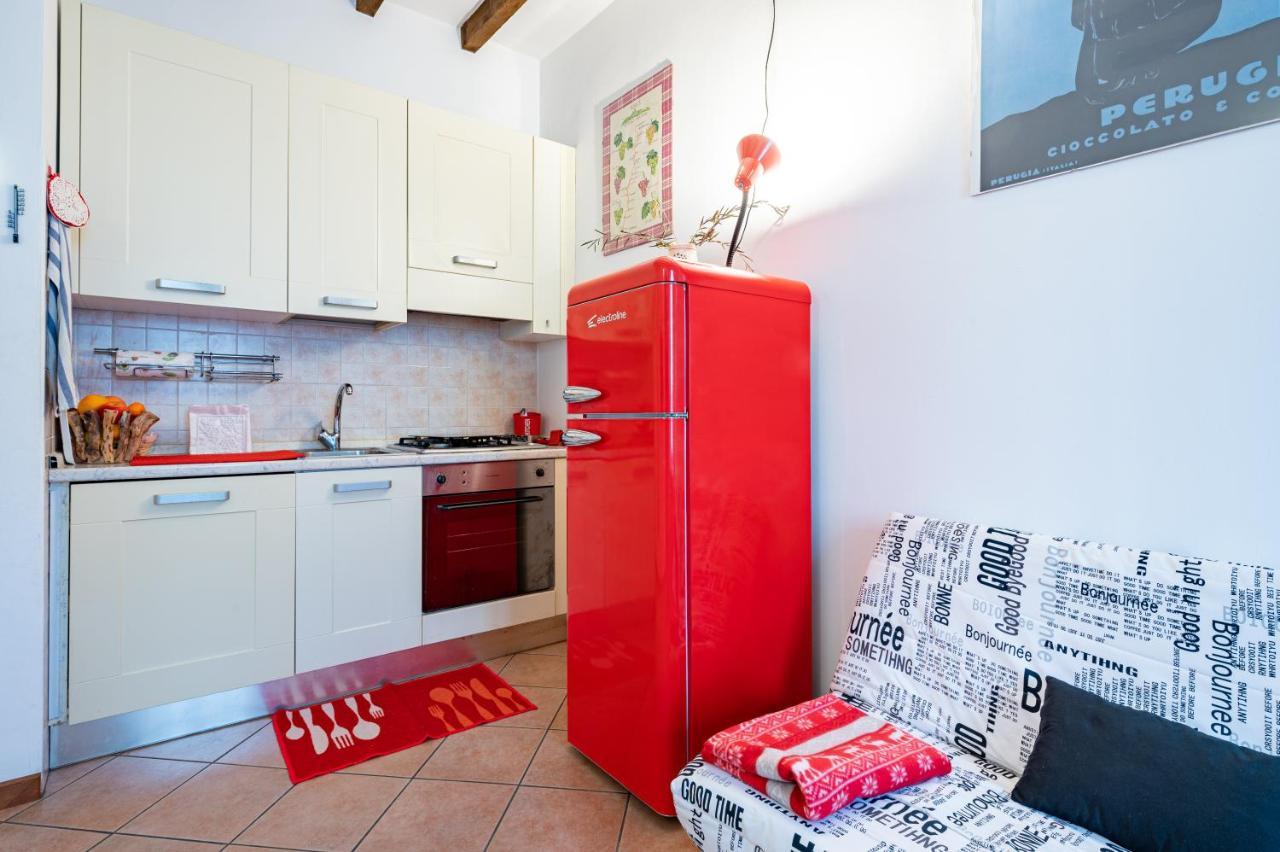 Parma Historic Center Apartment 7Min From Duomo ภายนอก รูปภาพ