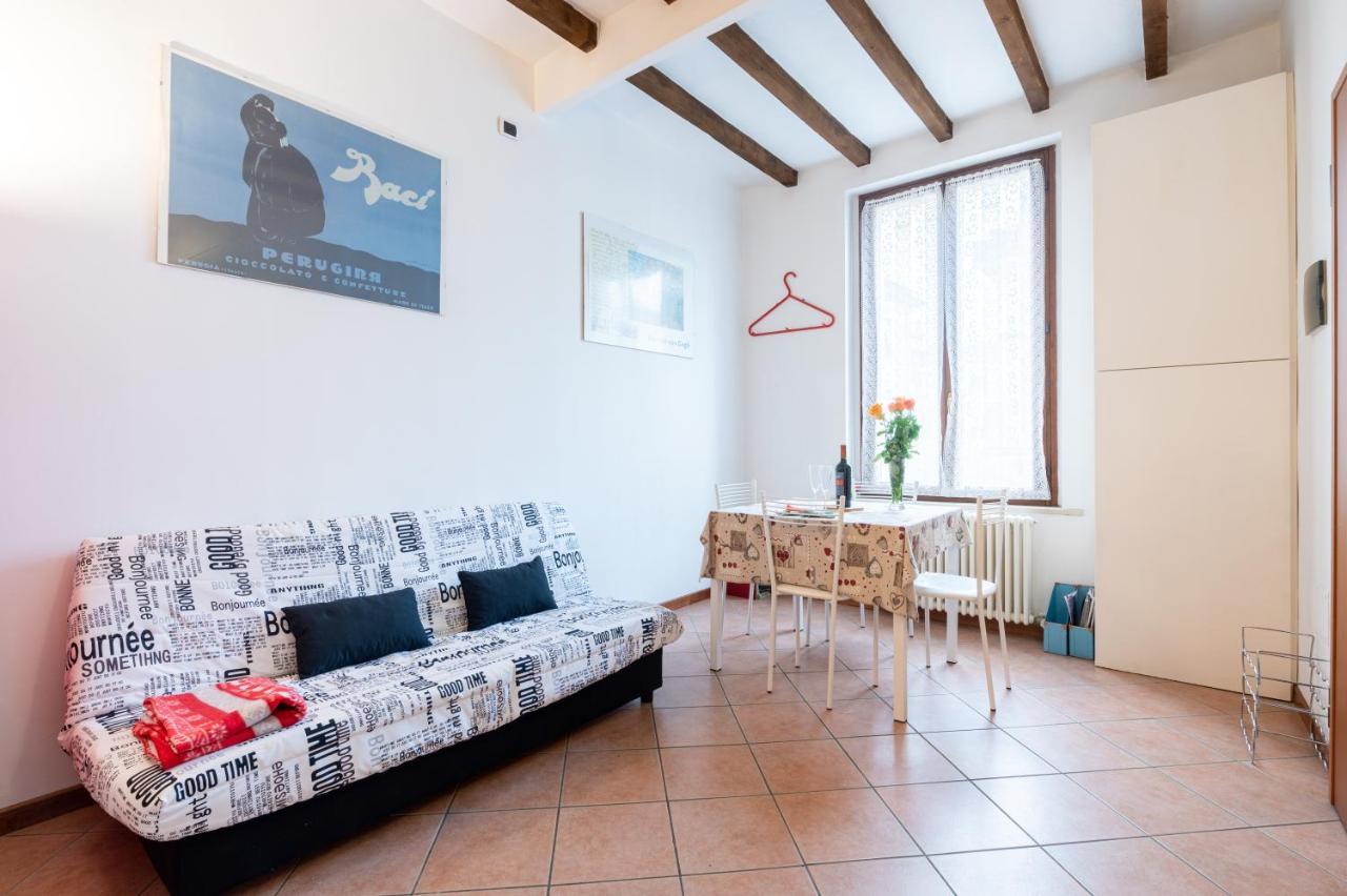 Parma Historic Center Apartment 7Min From Duomo ภายนอก รูปภาพ