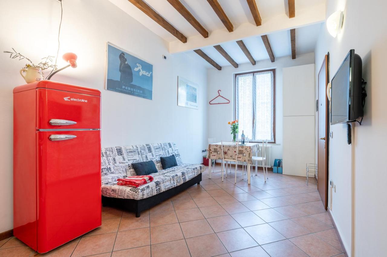 Parma Historic Center Apartment 7Min From Duomo ภายนอก รูปภาพ