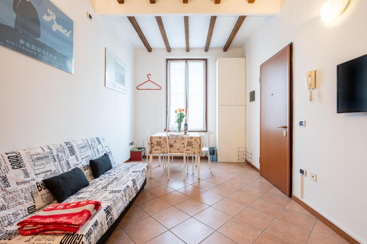 Parma Historic Center Apartment 7Min From Duomo ภายนอก รูปภาพ