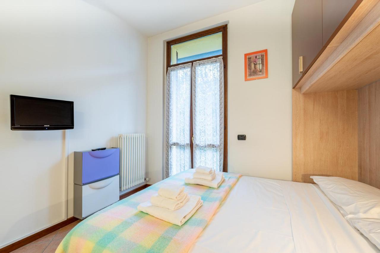 Parma Historic Center Apartment 7Min From Duomo ภายนอก รูปภาพ