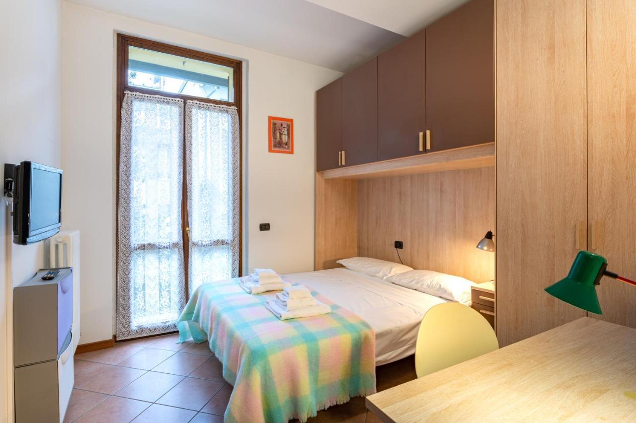 Parma Historic Center Apartment 7Min From Duomo ภายนอก รูปภาพ